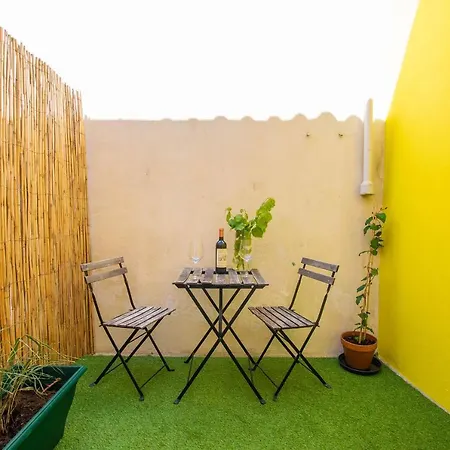 Le Jaune Vendee - T2 Renove - Terrasse Apartment *